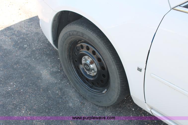 image for item C2853 2006 Chevrolet Impala Police