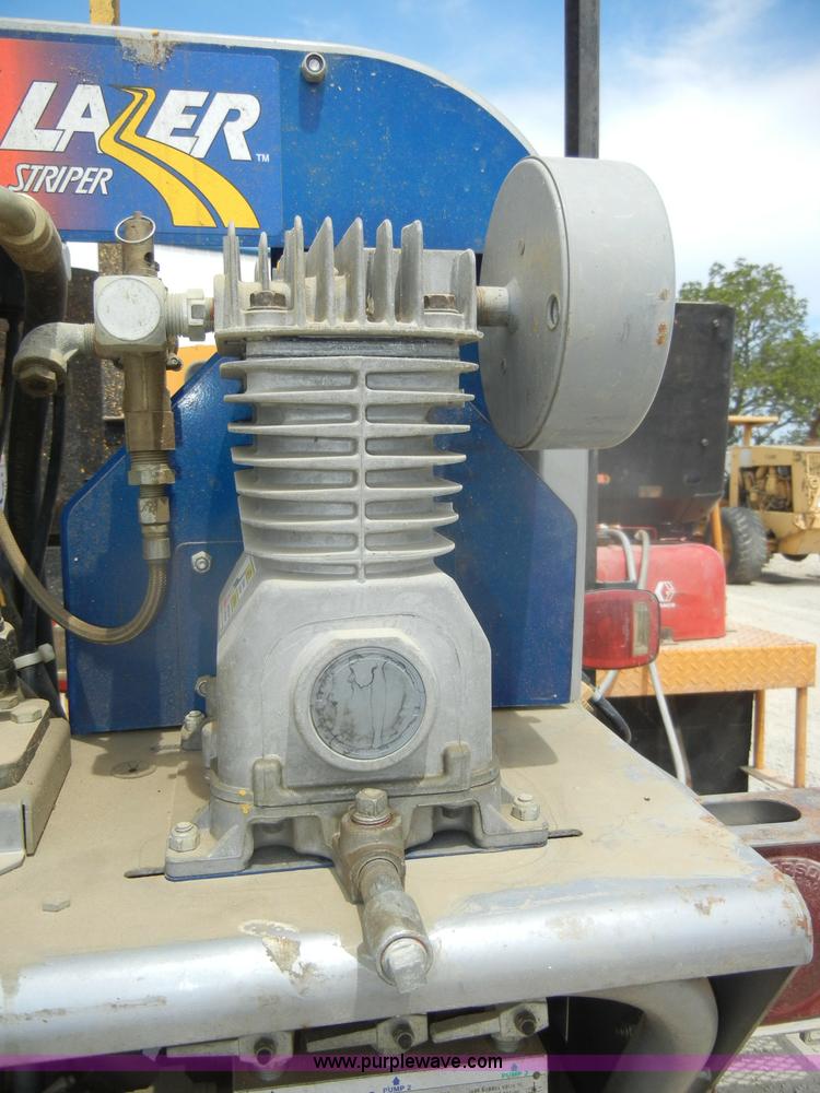 image for item D4409 1988 Ford Econoline 350 paint striper van