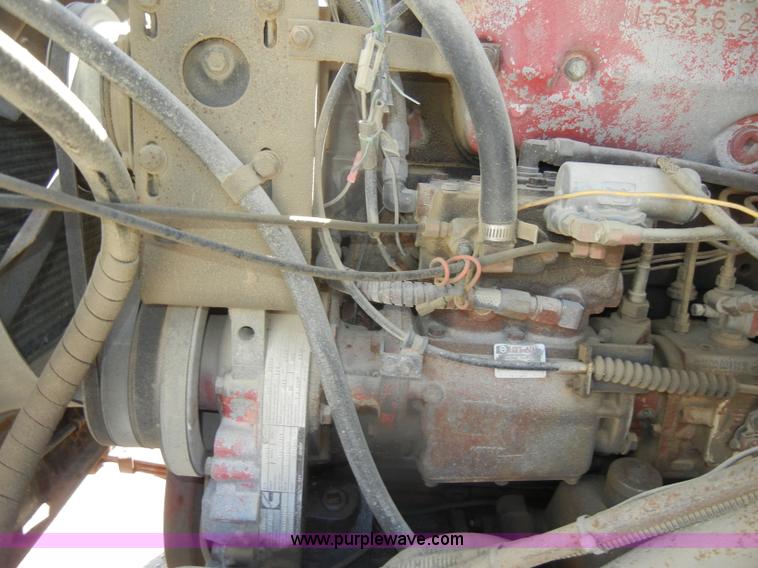 image for item D4416 1979 International F2575 semi truck