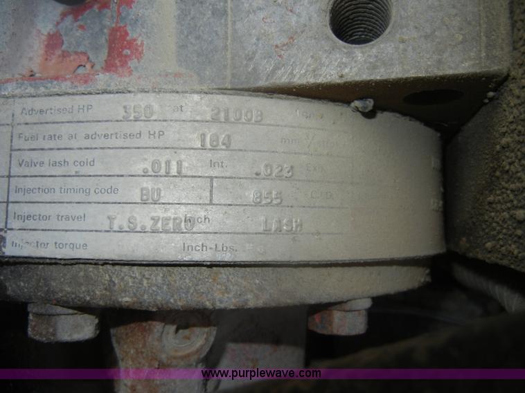 image for item D4416 1979 International F2575 semi truck