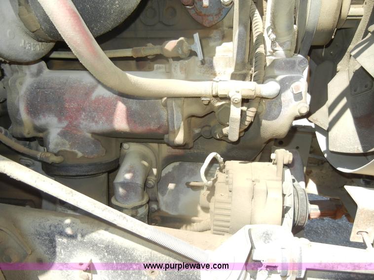 image for item D4416 1979 International F2575 semi truck