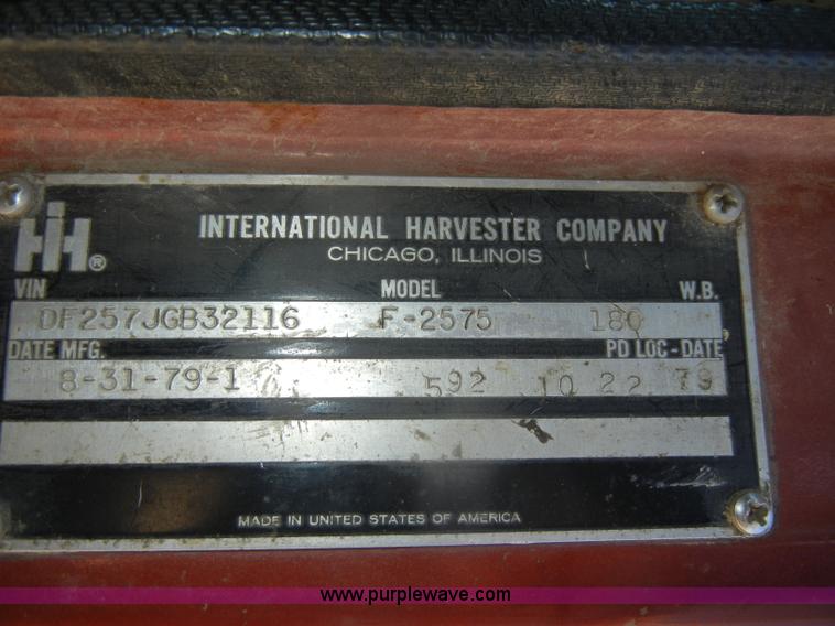 image for item D4416 1979 International F2575 semi truck