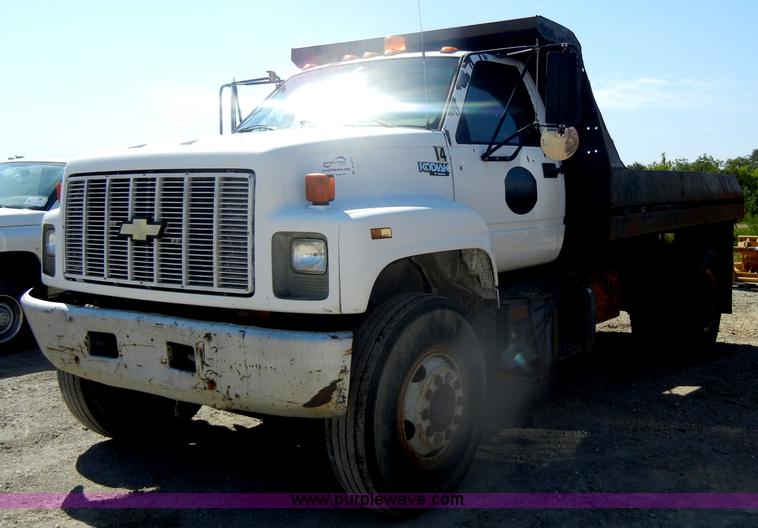 image for item D4417 1990 Chevrolet Kodiak dump truck