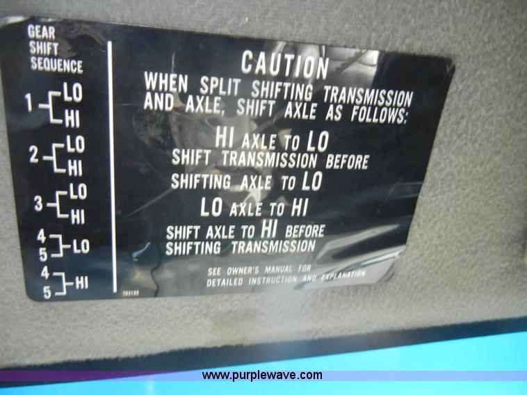 image for item D4417 1990 Chevrolet Kodiak dump truck