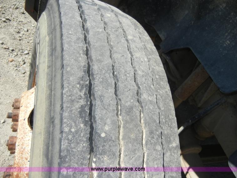 image for item D4417 1990 Chevrolet Kodiak dump truck