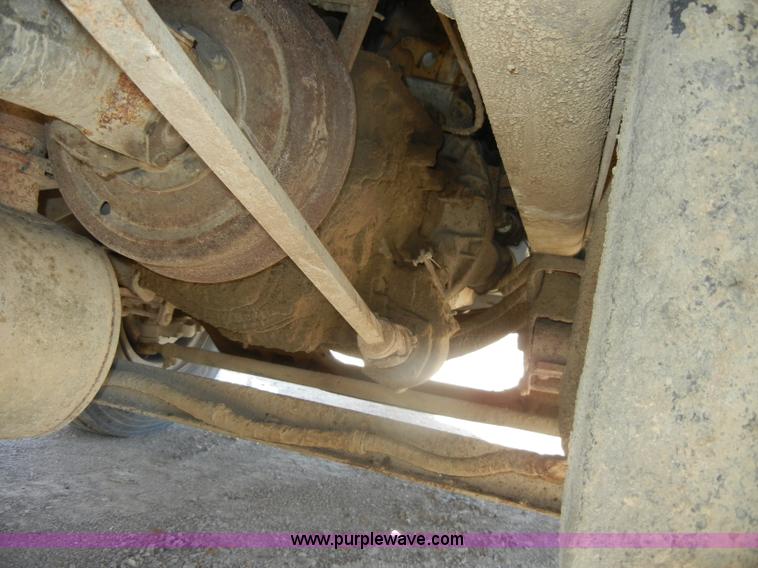 image for item D4417 1990 Chevrolet Kodiak dump truck