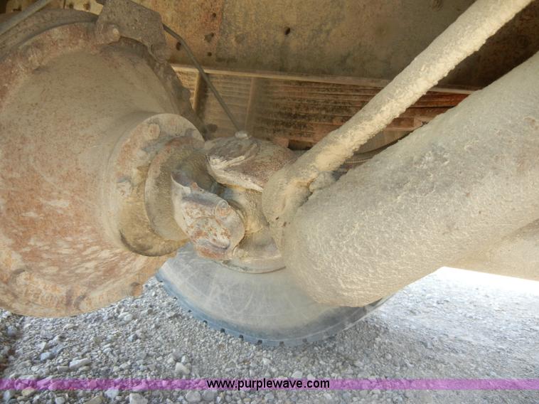 image for item D4417 1990 Chevrolet Kodiak dump truck