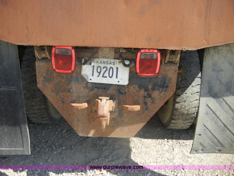 image for item D4417 1990 Chevrolet Kodiak dump truck