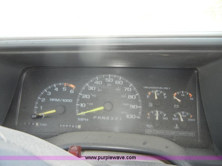 image for item D4420 1996 Chevrolet Cheyenne 1500 pickup truck