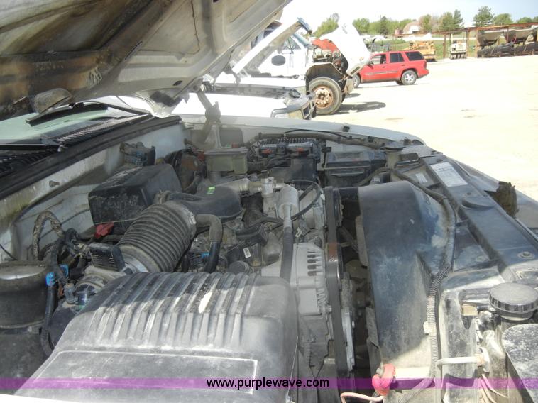 image for item D4420 1996 Chevrolet Cheyenne 1500 pickup truck