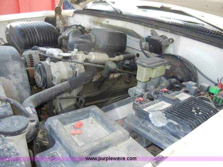 image for item D4420 1996 Chevrolet Cheyenne 1500 pickup truck