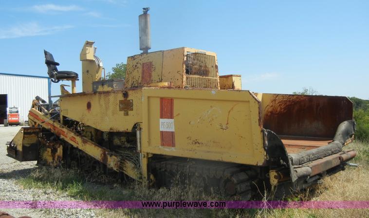 image for item D4423 1980 Blaw-Knox PF500 asphalt overlay machine