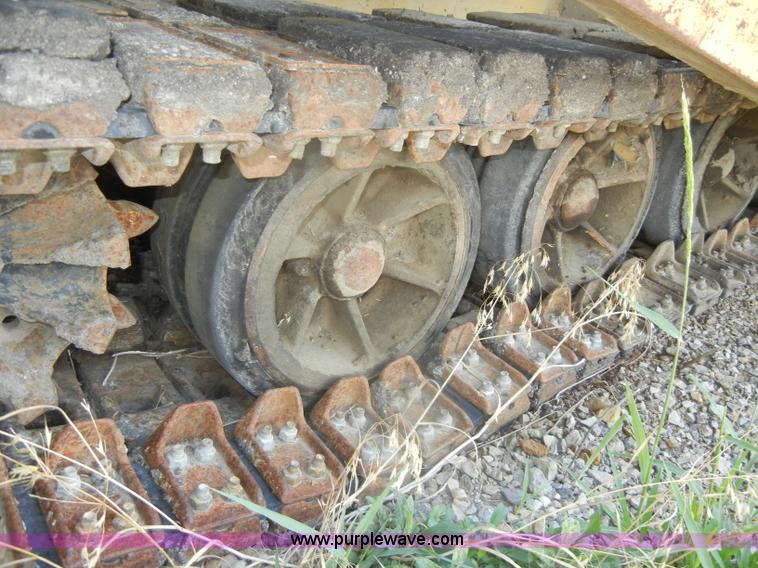 image for item D4423 1980 Blaw-Knox PF500 asphalt overlay machine