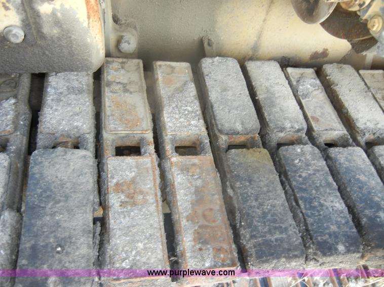 image for item D4423 1980 Blaw-Knox PF500 asphalt overlay machine