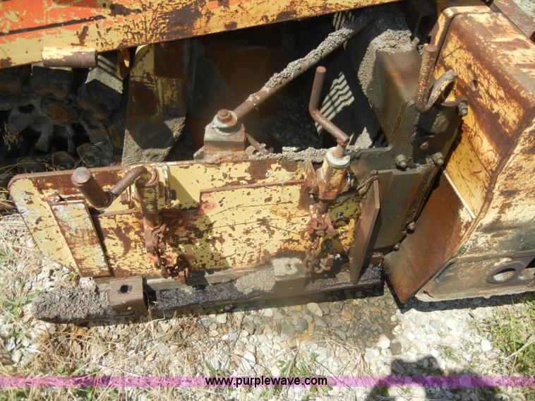 image for item D4423 1980 Blaw-Knox PF500 asphalt overlay machine