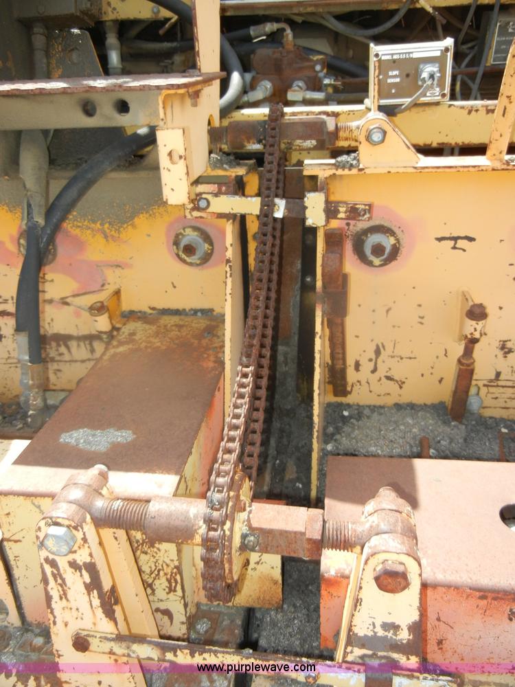 image for item D4423 1980 Blaw-Knox PF500 asphalt overlay machine