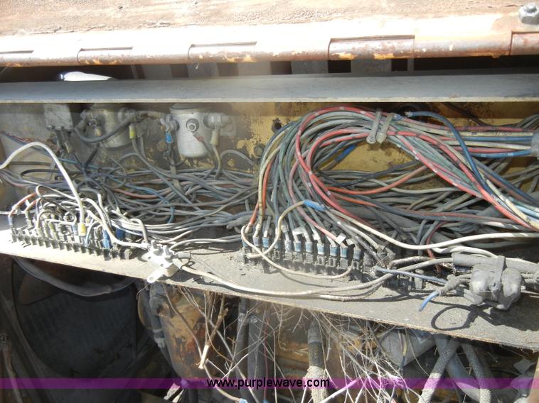 image for item D4423 1980 Blaw-Knox PF500 asphalt overlay machine