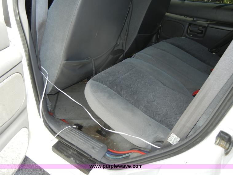 image for item D4463 1999 Ford Explorer XLT SUV