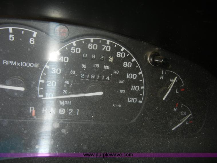 image for item D4463 1999 Ford Explorer XLT SUV