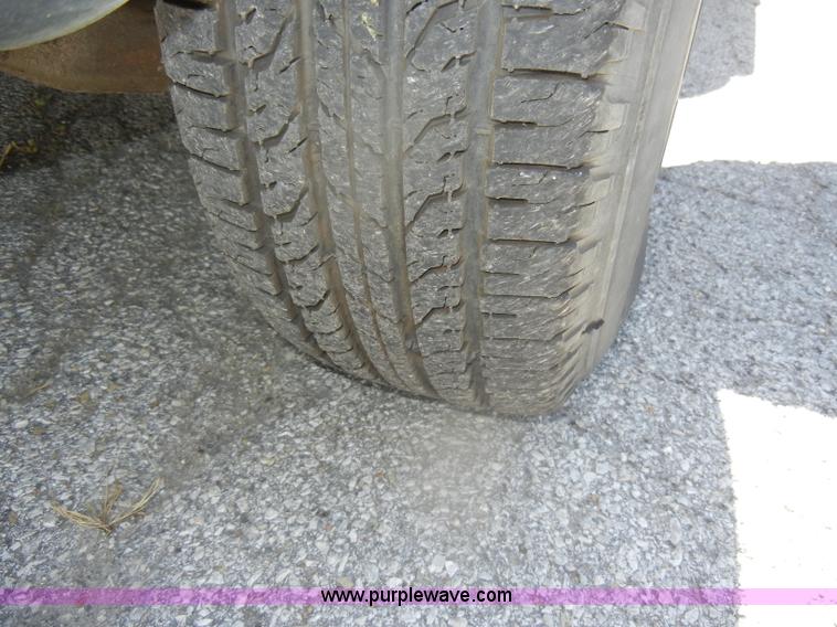 image for item D4463 1999 Ford Explorer XLT SUV