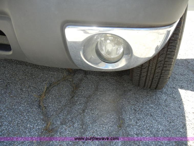 image for item D4463 1999 Ford Explorer XLT SUV