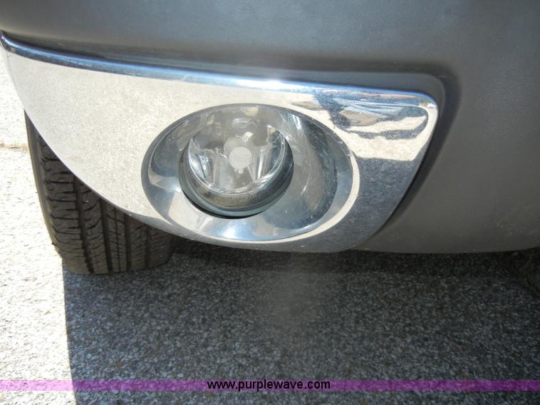 image for item D4463 1999 Ford Explorer XLT SUV