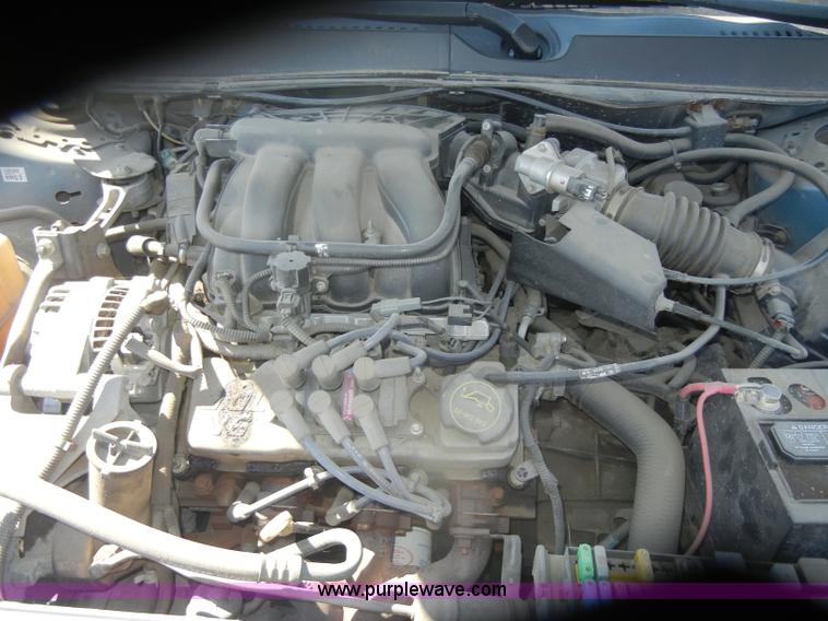 image for item D4476 2006 Ford Taurus SE