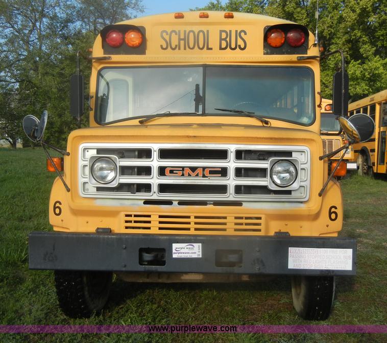 image for item D4493 1990 GMC S6000 Ward school bus