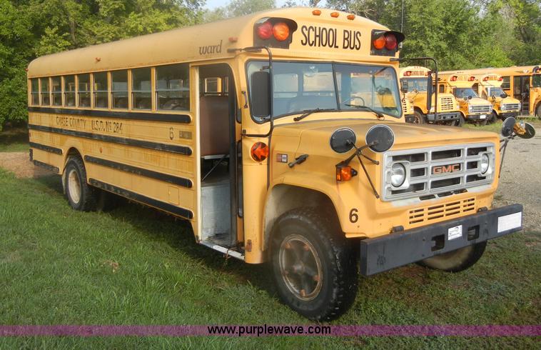 image for item D4493 1990 GMC S6000 Ward school bus