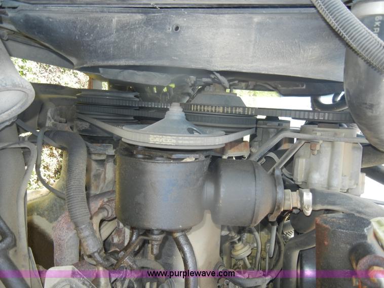 image for item D4493 1990 GMC S6000 Ward school bus