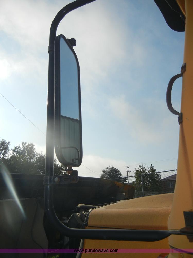 image for item D4493 1990 GMC S6000 Ward school bus