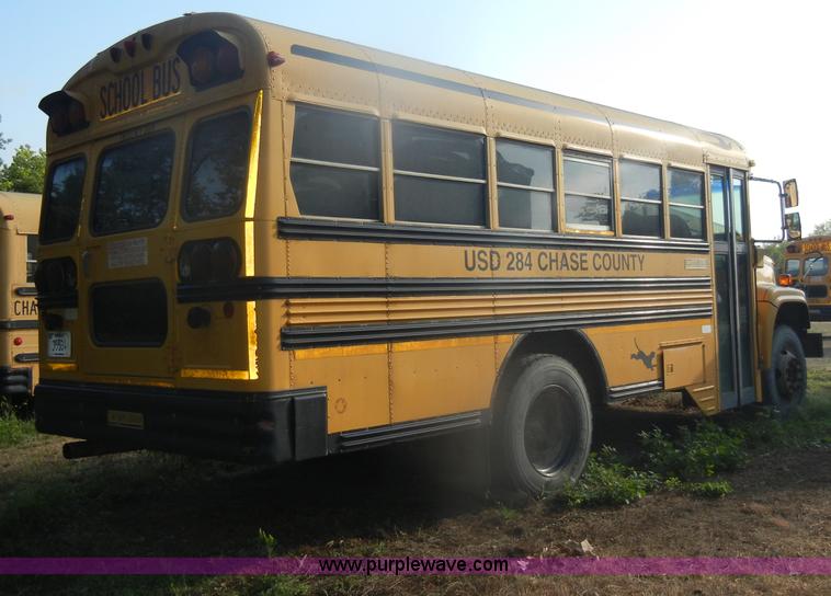 image for item D4494 1998 Chevrolet B7 Bluebird school bus