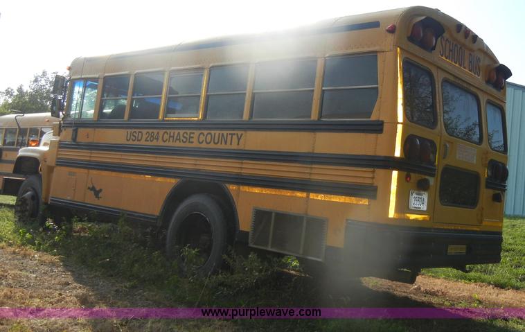 image for item D4494 1998 Chevrolet B7 Bluebird school bus