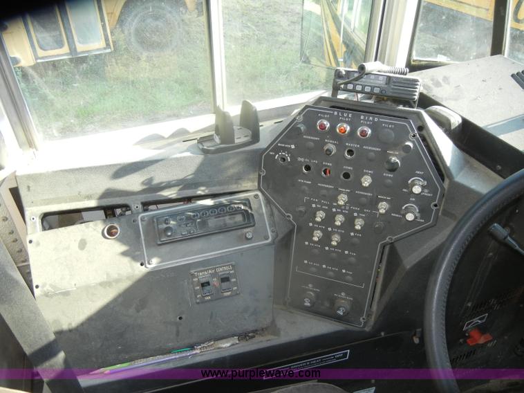 image for item D4494 1998 Chevrolet B7 Bluebird school bus