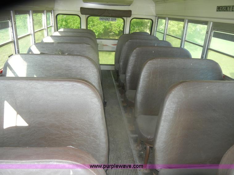 image for item D4494 1998 Chevrolet B7 Bluebird school bus