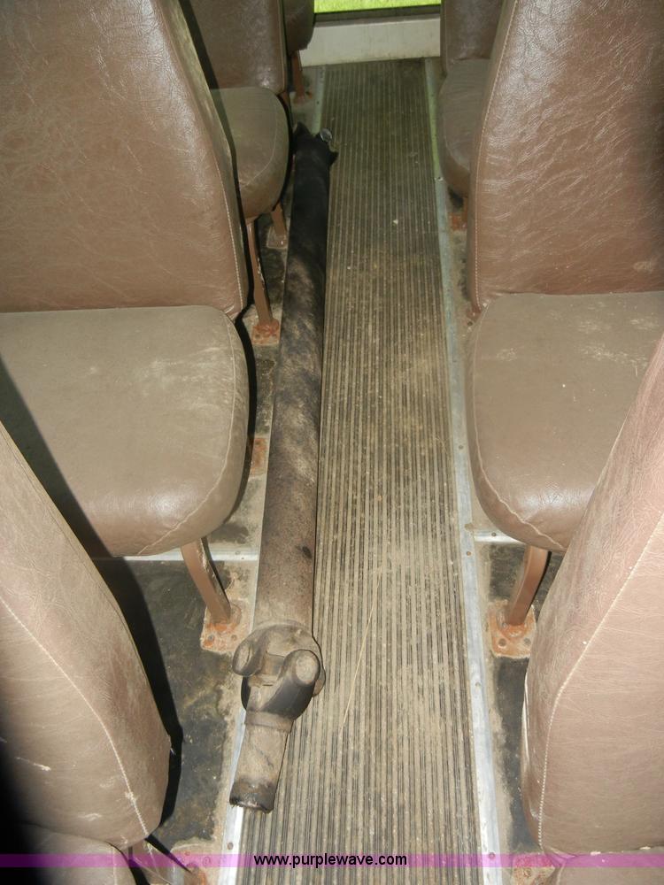 image for item D4494 1998 Chevrolet B7 Bluebird school bus