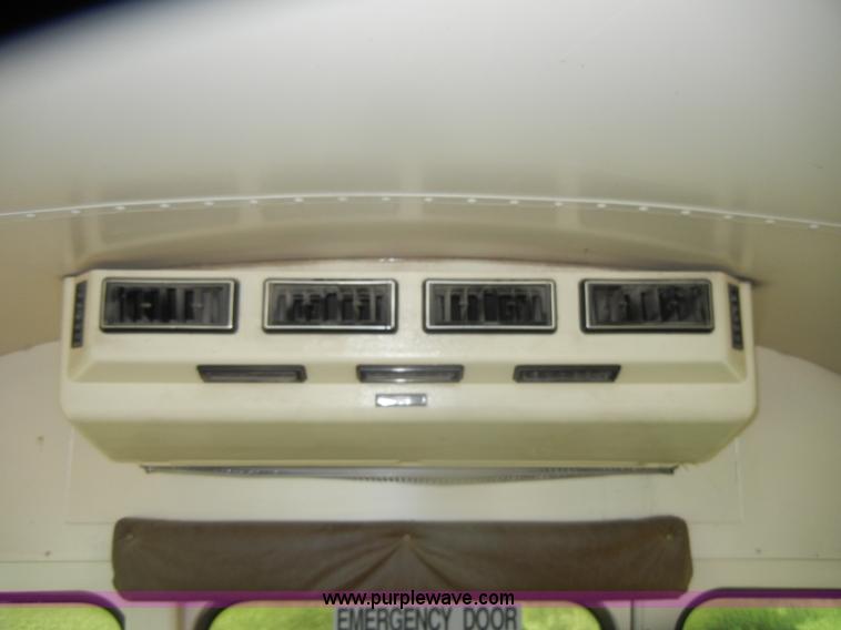 image for item D4494 1998 Chevrolet B7 Bluebird school bus