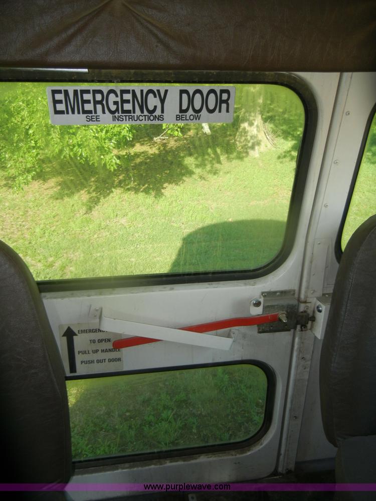 image for item D4494 1998 Chevrolet B7 Bluebird school bus