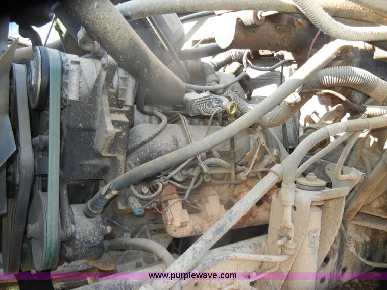 image for item D4494 1998 Chevrolet B7 Bluebird school bus