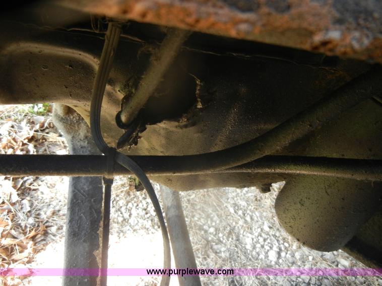 image for item D4494 1998 Chevrolet B7 Bluebird school bus