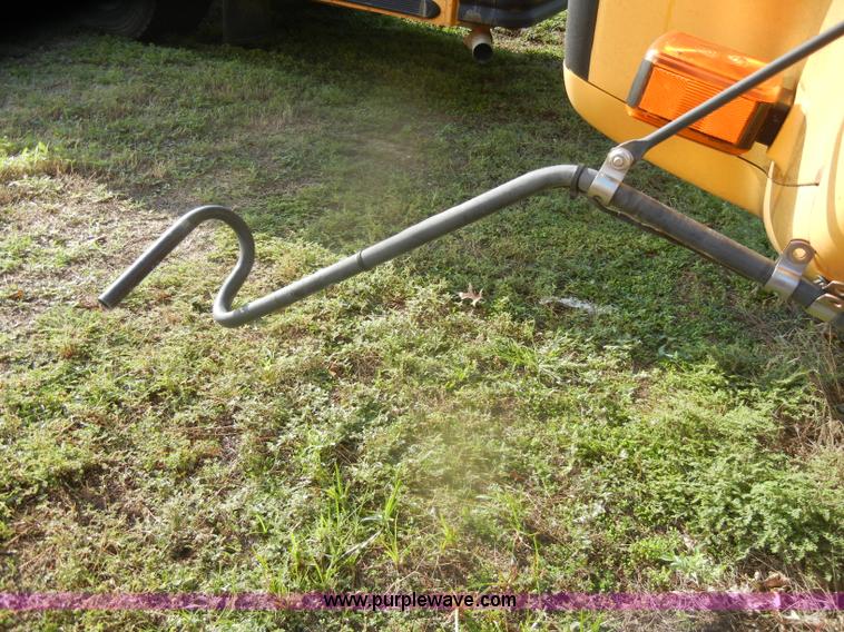 image for item D4494 1998 Chevrolet B7 Bluebird school bus