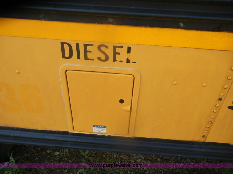 image for item D4494 1998 Chevrolet B7 Bluebird school bus