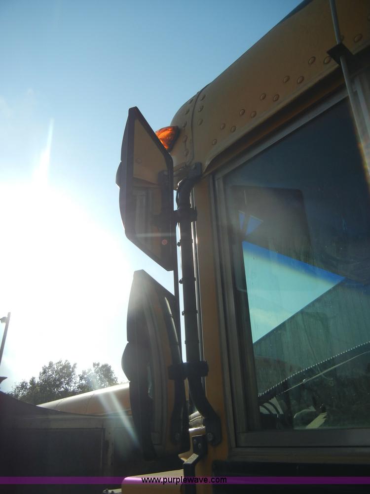 image for item D4494 1998 Chevrolet B7 Bluebird school bus