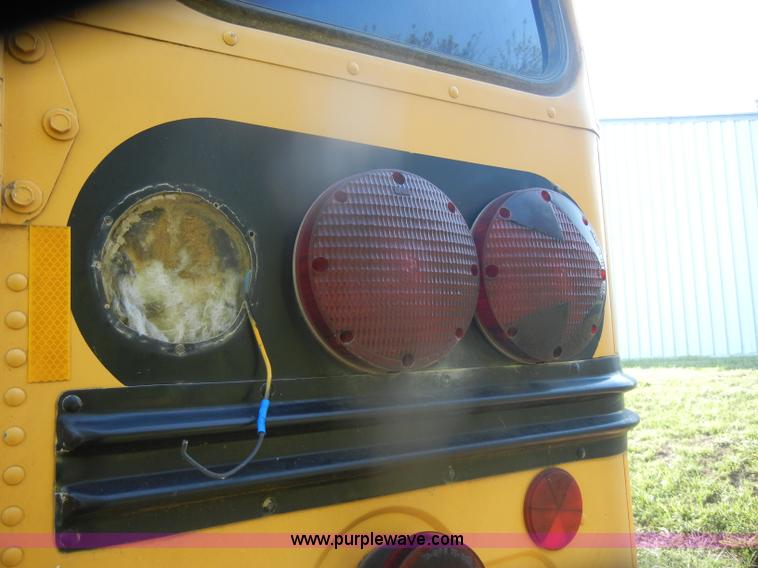 image for item D4494 1998 Chevrolet B7 Bluebird school bus