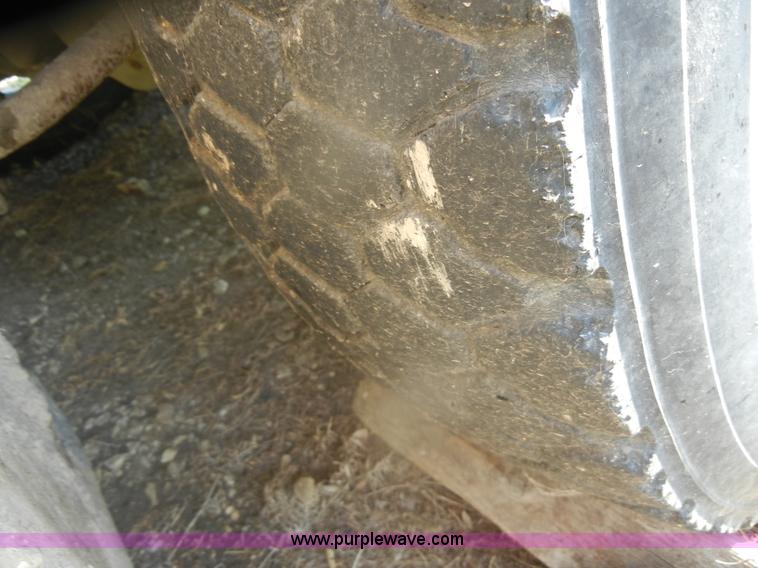 image for item D4494 1998 Chevrolet B7 Bluebird school bus