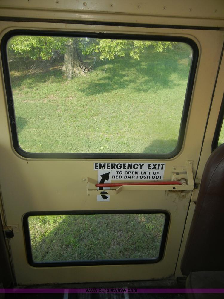 image for item D4495 1989 GMC G3500 Vandura-Ward school bus