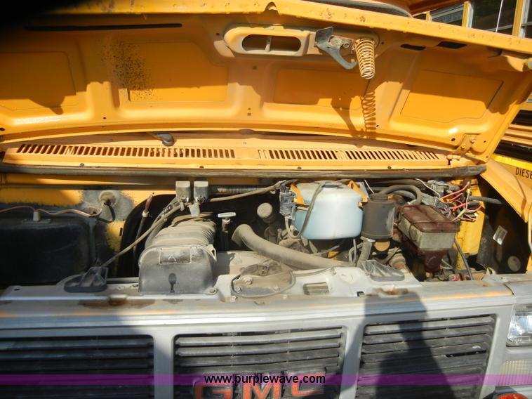 image for item D4495 1989 GMC G3500 Vandura-Ward school bus