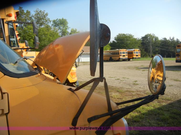 image for item D4495 1989 GMC G3500 Vandura-Ward school bus