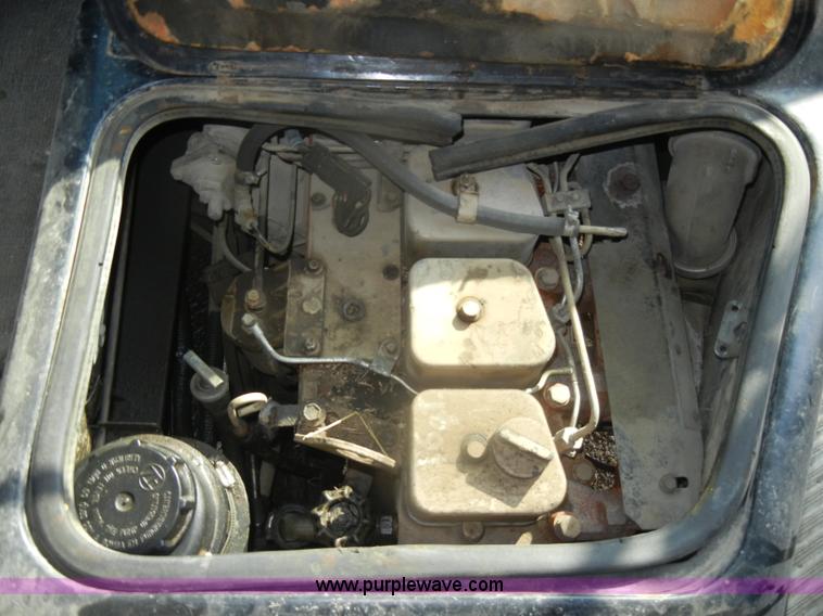 image for item D4496 1997 Thomas Built Saf-T-Liner MVP EF school bus