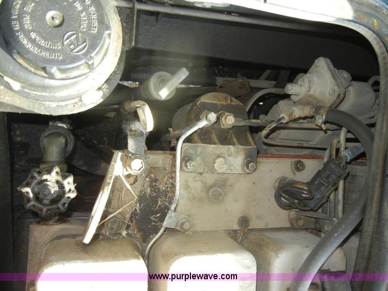 image for item D4496 1997 Thomas Built Saf-T-Liner MVP EF school bus